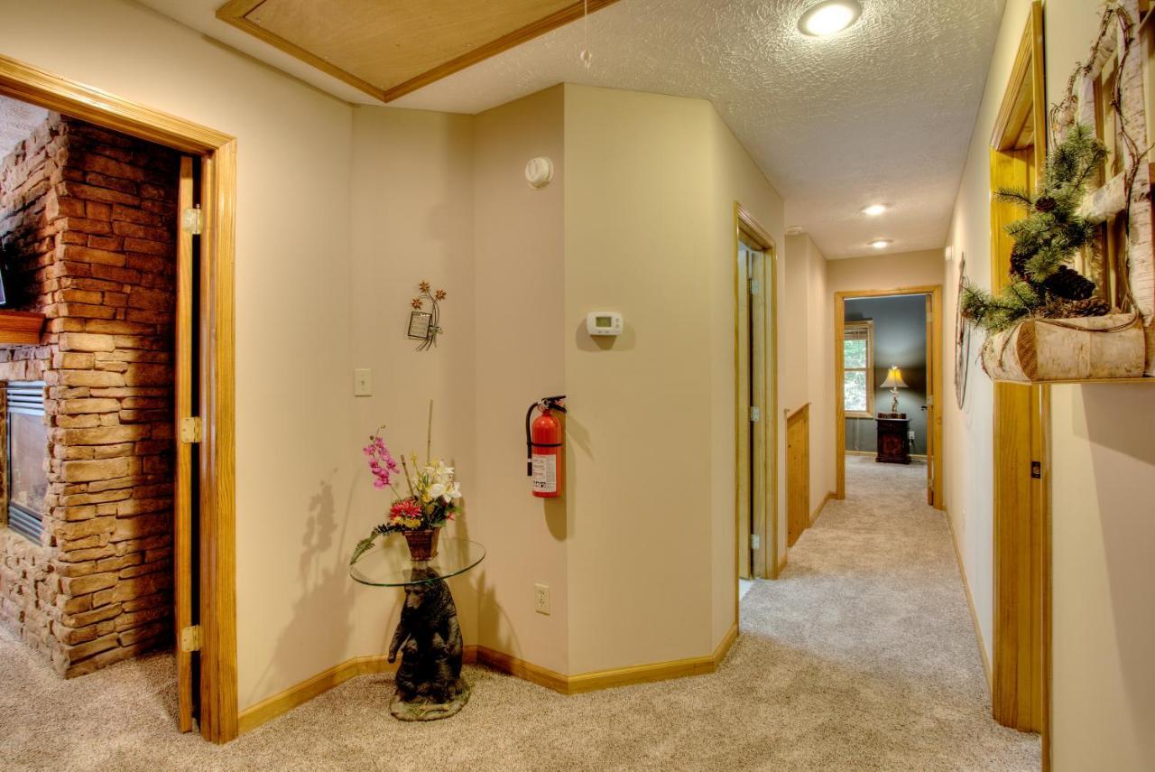 Gorgeous "Country Roads" By Honeybearcabins 4Br 4Ba, Next To Pool, Easy Drive, Main Strip Location! พิเจนฟอร์จ ภายนอก รูปภาพ